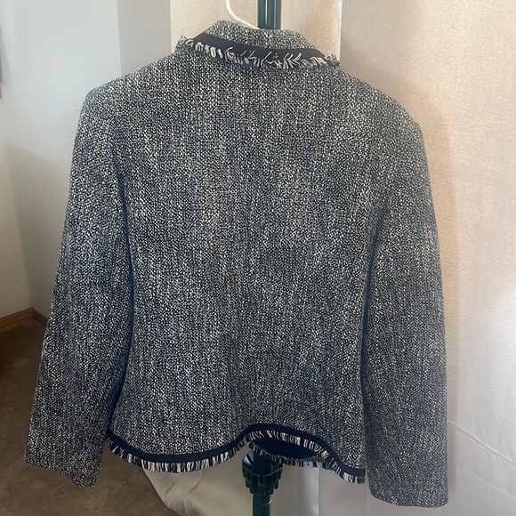 Open Front Draper’s and Damon’s jacket size 14 - Picture 3 of 5